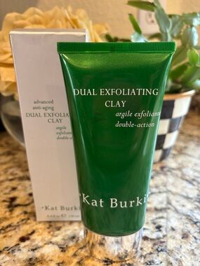 Kat Burki Dual Exfoliating Clay